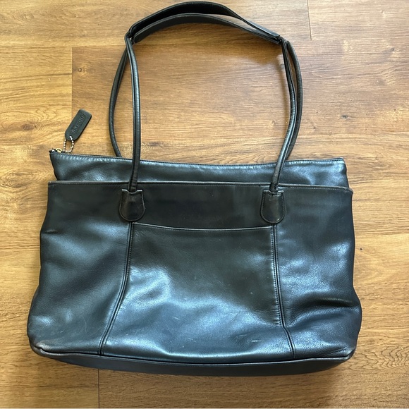 Coach Leather Black Tote Bag Zippered with Pockets - Picture 14 of 16